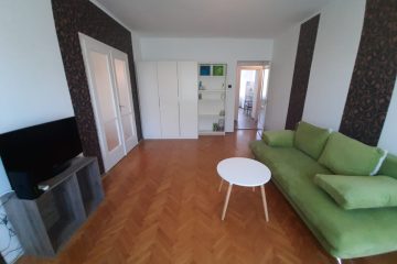 Debrecen, Simonyi út - Two bedrooms flat next to tramline, close to Pálma